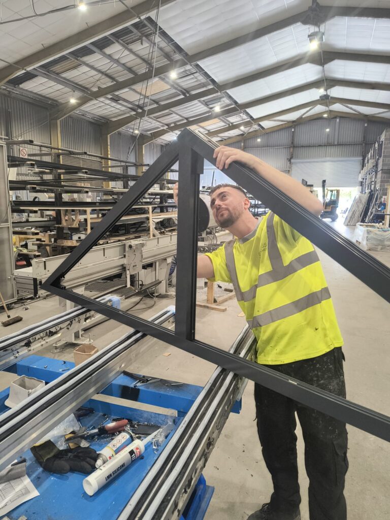 aluminium window frames manufacturer